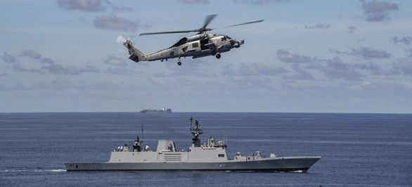 Ấn Độ bí mật đưa tàu chiến tới Biển Đông thách thức Trung Quốc?